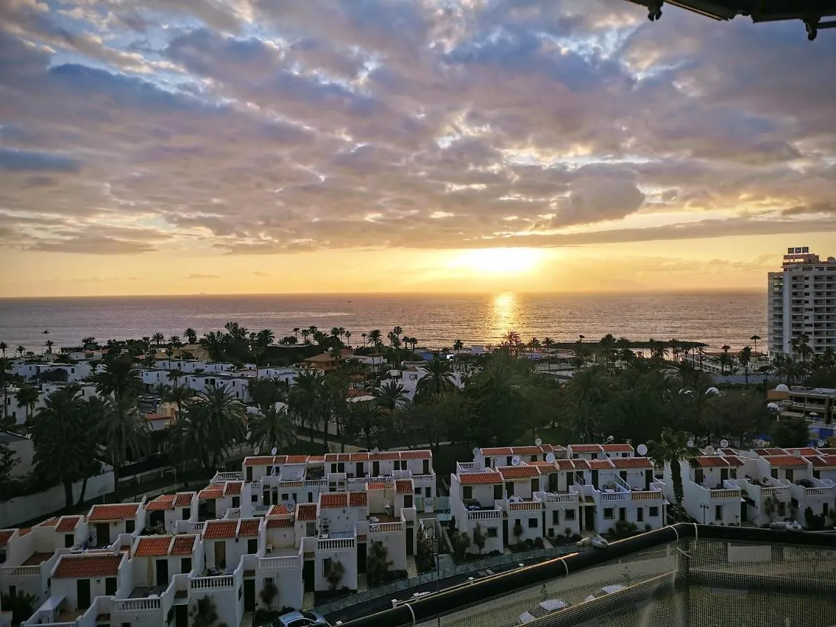 Cozy Ocean And La Gomera View Appartment Playa de las Americas  Playa de las Americas (Tenerife)